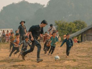 View Triệu Đô trong MV 'Nấu Ăn Cho Em' của Đen Vâu: Khám Phá Mường Chà, Điện Biên